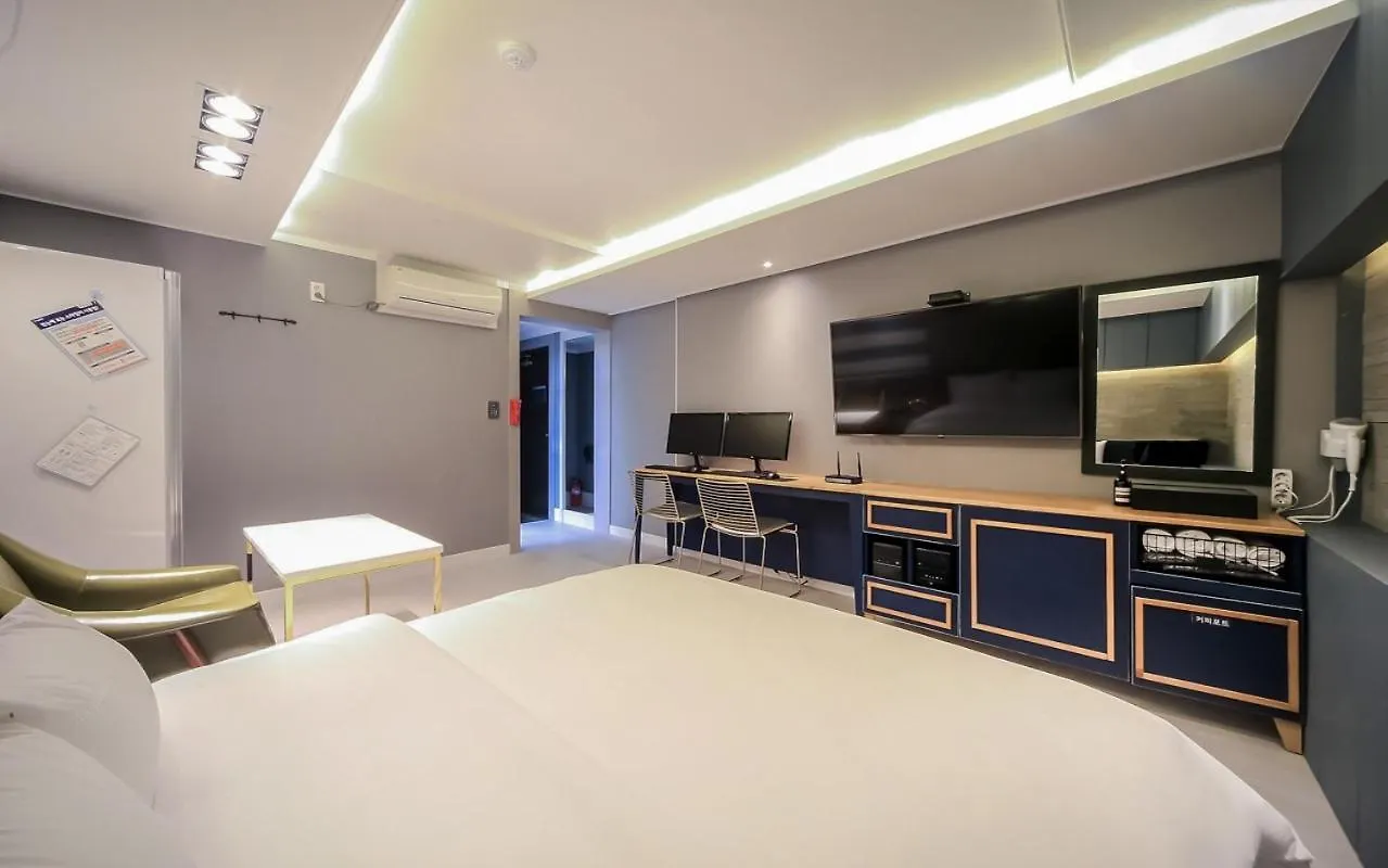 Cheese Hotel Seomyeon Busan