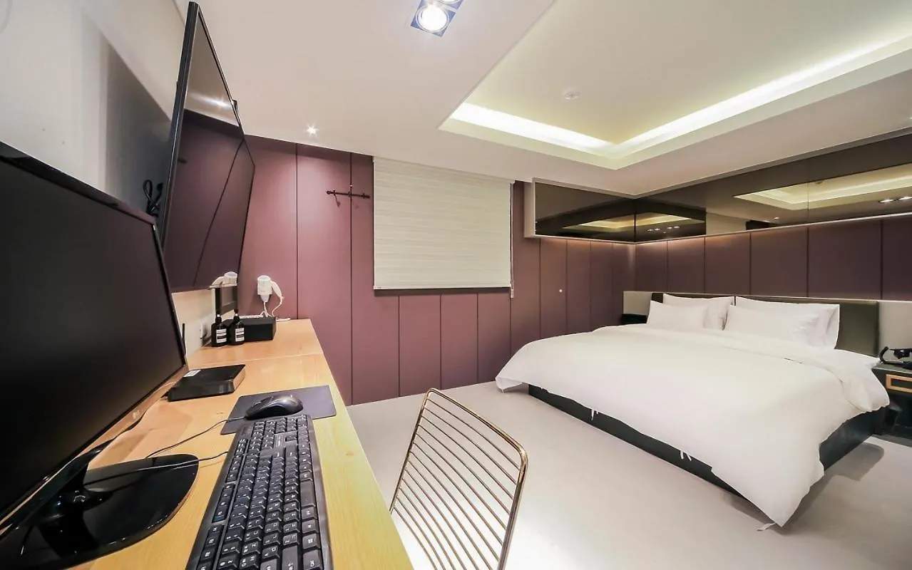 Cheese Hotel Seomyeon Busan