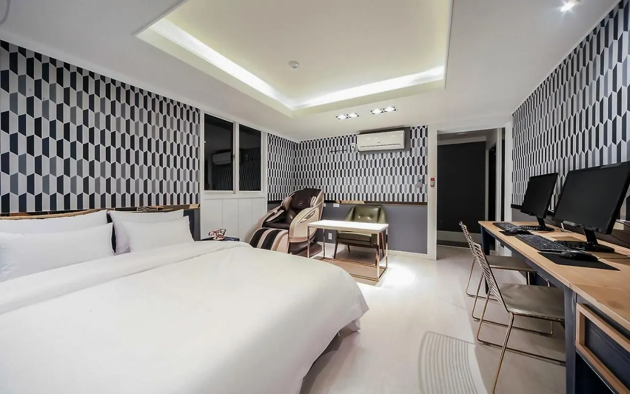 Cheese Hotel Seomyeon Busan